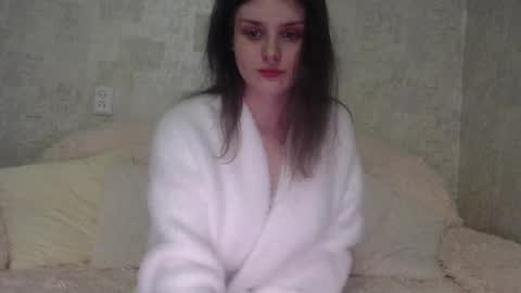 krissvoss online show from December 1, 9:06 pm