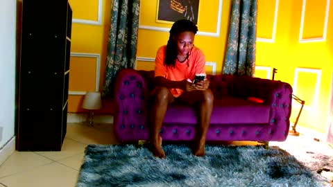 Thaterotic woman online show from February 14, 7:49 am