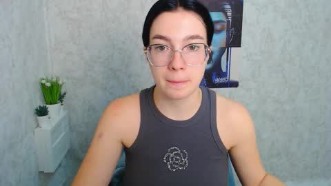 Kristen online show from September 16, 6:32 am