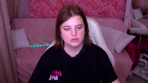 kristifoxy online show from March 11, 8:40 am