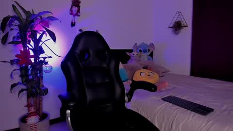 Im Dani3 online show from December 21, 1:47 am