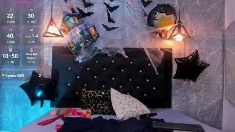 Snapshot of krystal_taylor23 chatting on October 17, 1:25 pm Kystal Taylor online show from October 17, 1:25 pm