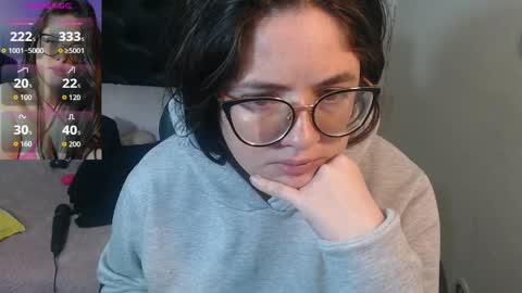 kryystaladams online show from April 4, 11:20 am