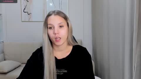 Snapshot of ksusha__sweet chatting on October 6, 2:23 pm Lady online show from October 6, 2:23 pm