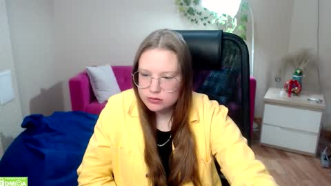 kuri_u online show from January 15, 9:37 am