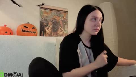 Kvetachka Thu-Sun 0900am-1500pmGTM2 online show from October 29, 1:21 am