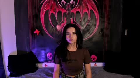 submissive demon Please help me to reach 500 thumbs up online show from April 7, 12:45 am