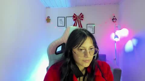 Snapshot of kyomi_chang chatting on December 14, 1:06 pm Kyomi online show from December 14, 1:06 pm
