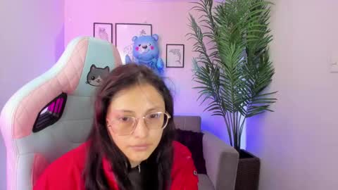 Snapshot of kyomi_chang chatting on March 1, 1:18 pm Kyomi online show from March 1, 1:18 pm