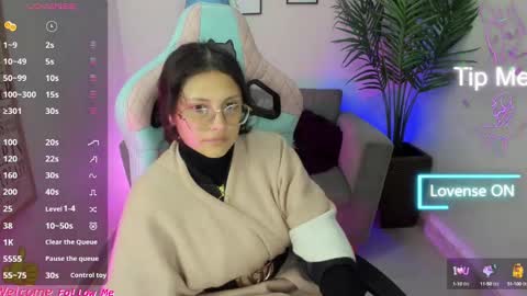 Snapshot of kyomi_chang chatting on February 27, 12:13 pm Kyomi online show from February 27, 12:13 pm