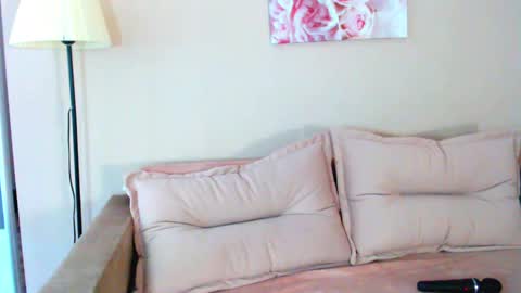 Lady  moon   online show from February 20, 9:55 am