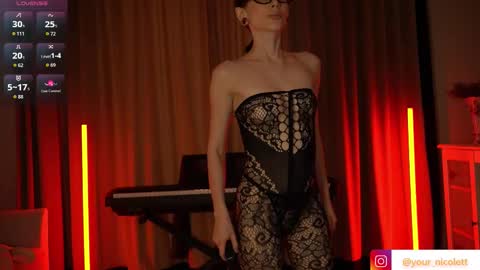 Snapshot of lady_nicolett chatting on October 23, 6:08 am lady_nicolett online show from October 23, 6:08 am