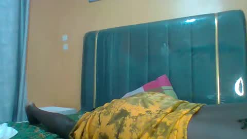 lindah32 online show from February 7, 11:08 pm