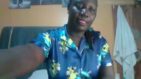 lindah32 online show from March 12, 8:33 pm