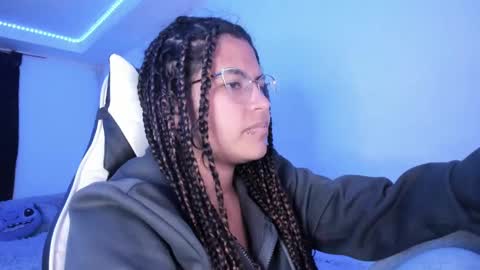 Snapshot of ladybrown_16 chatting on February 14, 1:56 am Lady online show from February 14, 1:56 am