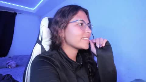  Lady  online show from February 7, 7:12 am