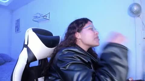  Lady  online show from November 17, 3:07 am