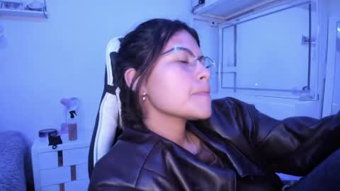  Lady  online show from May 30, 5:38 am