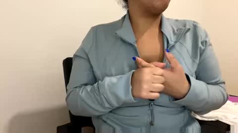 Stephanie online show from December 2, 11:49 pm