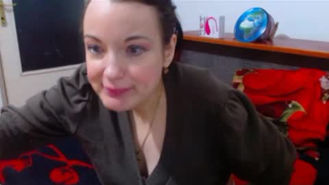 LadyLHoty online show from March 7, 4:00 pm