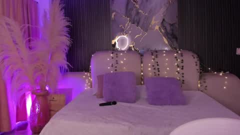 Lady  online show from April 12, 7:55 am