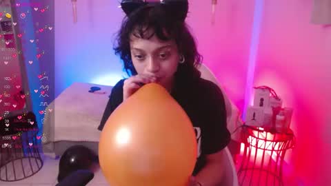 Ladywawy  online show from October 2, 1:38 pm