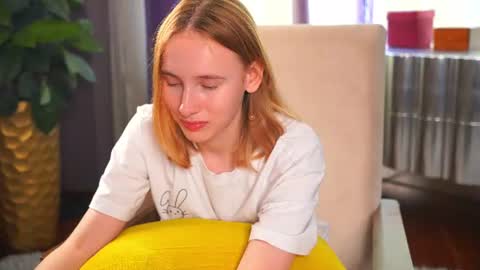 laelneizer online show from June 15, 8:14 am