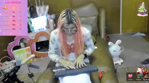 Skinnygirl online show from October 8, 1:32 am