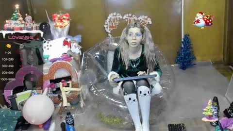 Skinnygirl online show from December 17, 9:41 pm