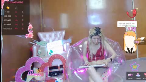 Skinnygirl online show from March 7, 1:45 am