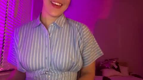 Lainey online show from March 29, 2:32 am
