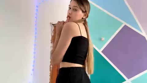 Sophie online show from March 25, 11:13 am