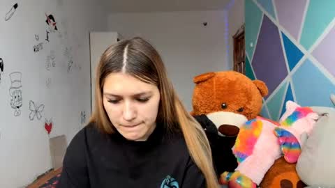 Sophie online show from April 11, 11:14 am