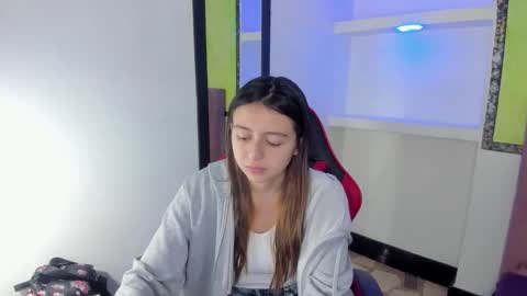 Lala clark online show from February 2, 8:30 pm