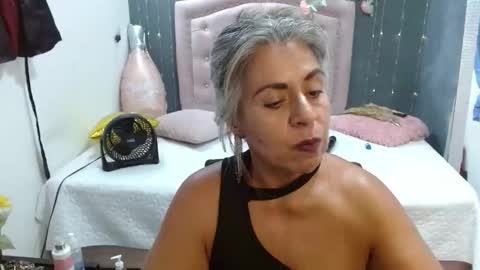 lalisha online show from January 14, 11:54 pm