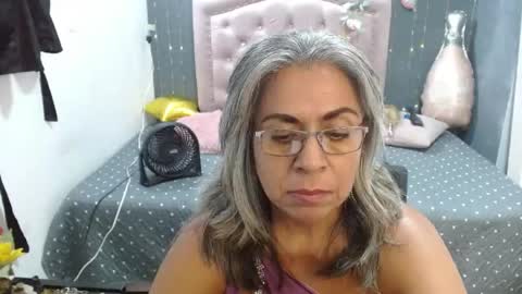 lalisha online show from April 17, 1:19 am