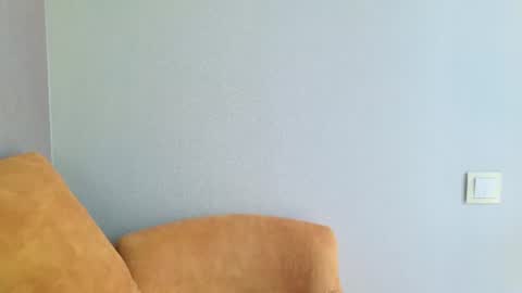lana_gl online show from July 24, 7:39 am