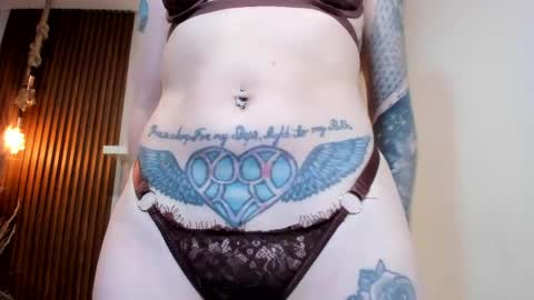 Lana     igauroraaaaaaaaa 1 online show from April 1, 2:12 am