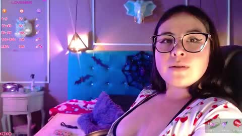 Snapshot of lana_queen13 chatting on October 20, 12:46 am Angel IG online show from October 20, 12:46 am