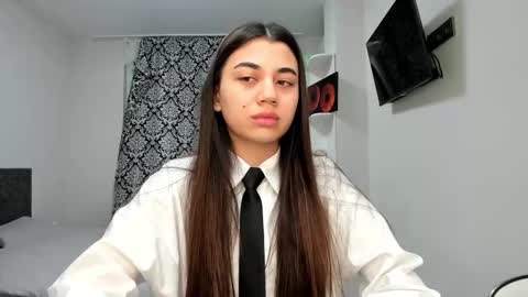 Snapshot of lanalandd chatting on December 10, 2:48 am Lana online show from December 10, 2:48 am