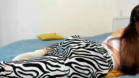 Snapshot of lanalandd chatting on February 11, 11:42 am Lana online show from February 11, 11:42 am