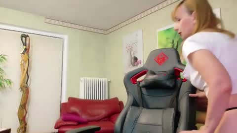 Lana online show from January 6, 6:31 pm