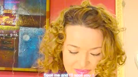 lanavibes online show from December 17, 11:36 am