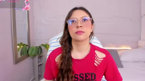 Lanna online show from April 18, 11:35 am