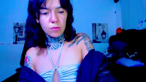 LANNIE   online show from May 21, 9:57 pm