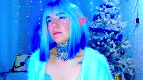 LANNIE   online show from December 18, 4:50 am