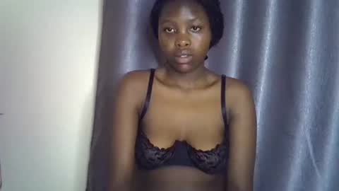 lara online show from December 14, 10:54 am