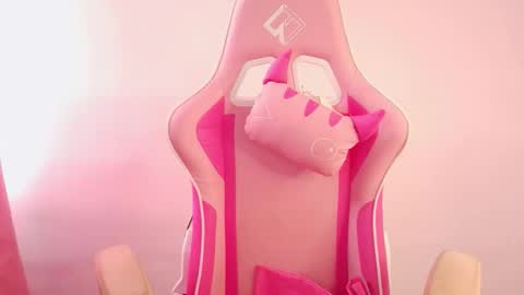 LARA online show from June 2, 8:10 pm