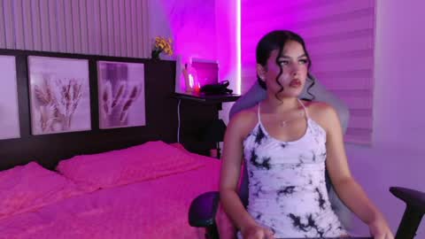 lara_as online show from May 29, 2:26 pm