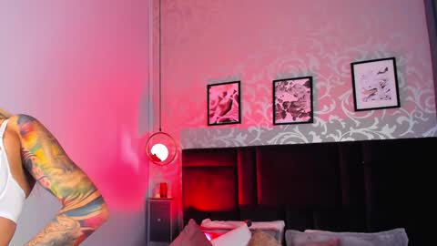 Lara online show from February 2, 9:13 pm